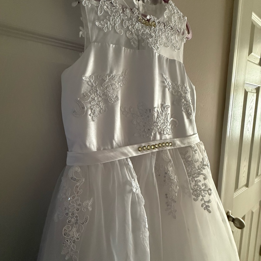 Elegant White Lace Kids Dress